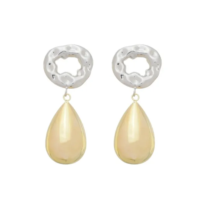 Brinco Clara Gota Texturizado Folheado a Ouro e Ródio Branco